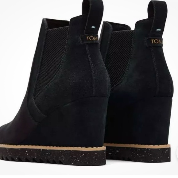 New TOMS Womens Maddie Black
Leather Wedge Boot Waterproof Sz 7.5 - Picture 3 of 10